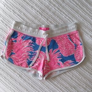 LILLY PULITZER CHRISSY BEACH SHORTS PINK PINEAPPLE